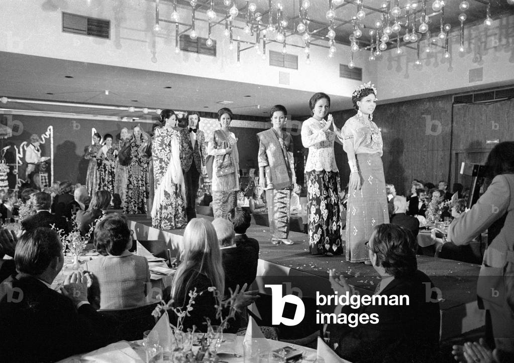 Fashion show at the Holiday Inn, 1974 (b/w photo)