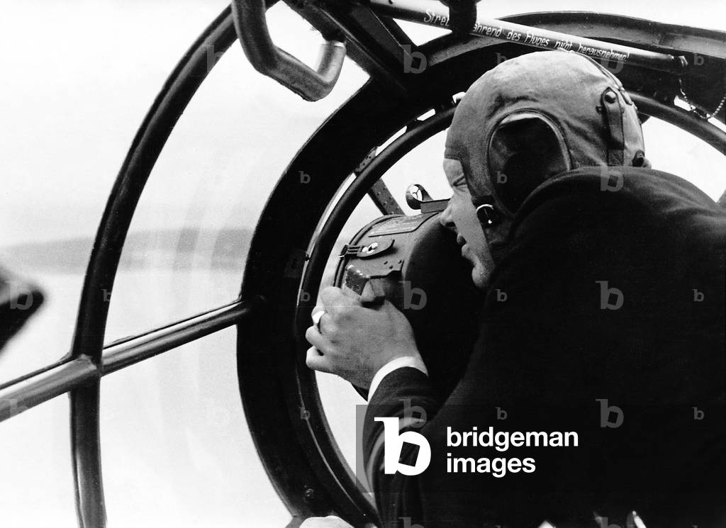German pilot in a reconnaissance machine (b/w photo)