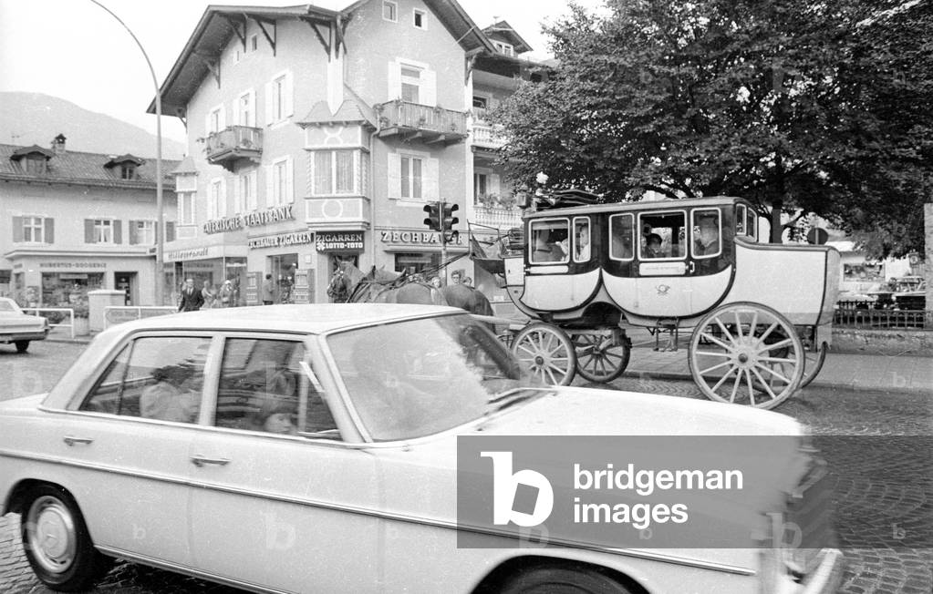 Traffic in Garmisch-Partenkirchen, 1971 (b/w photo)