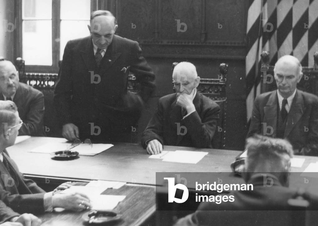The first city council meeting in Munich after the end of the Second World War, 1.8.1945