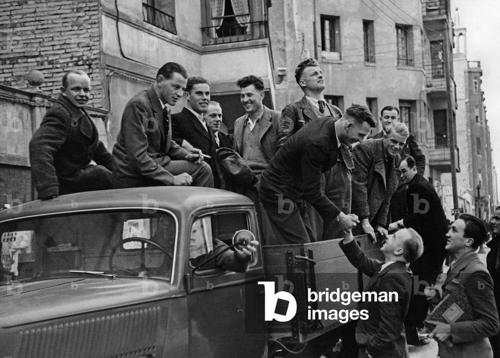Soldiers before their journey home at the Condor Legion in Spain, 1939