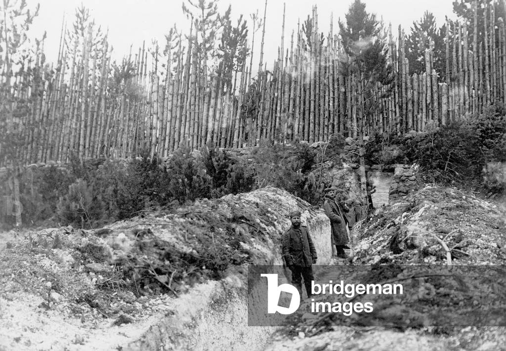 German soldiers in trenches, 1915 (b/w photo)