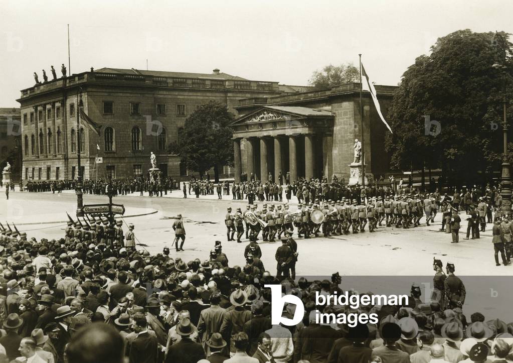 Inauguration of the Reichsehrenmal Unter den Linden, 1917
