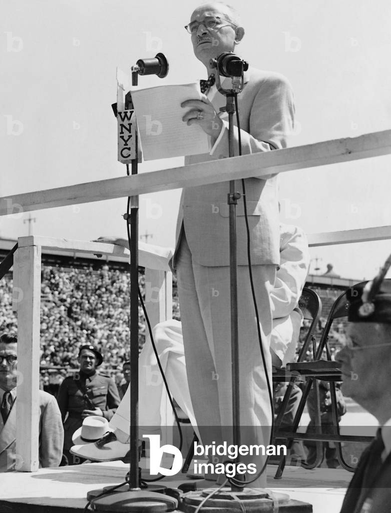 Edvard Benes during a speech, 1939 (b/w photo)
