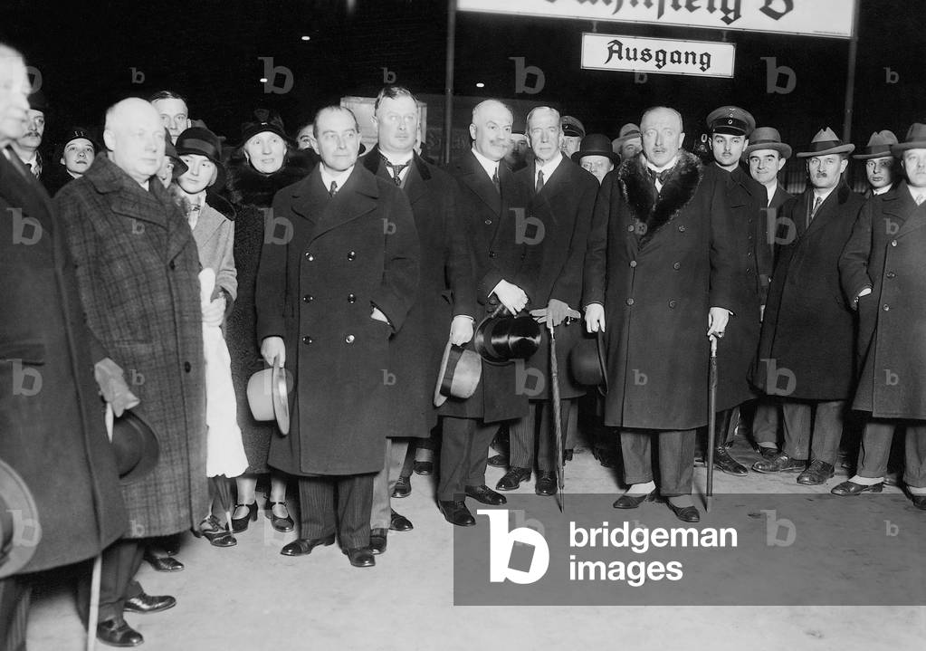 German delegation before their departure to the Second Hague Conference, 1930 (b/w photo)