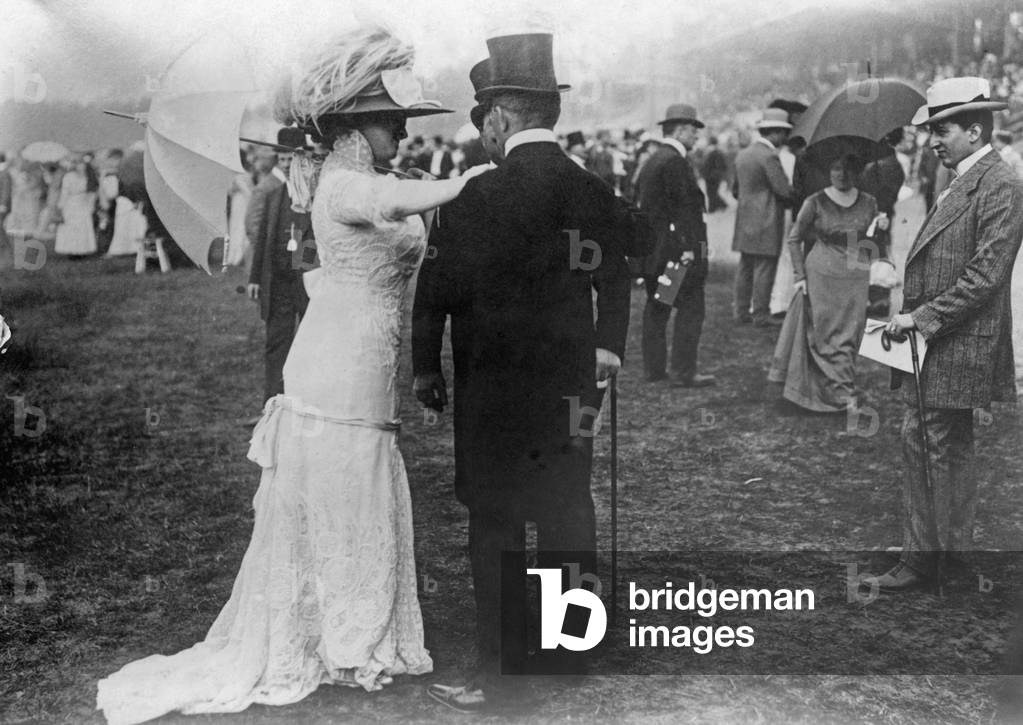 Opening of the Grunewald racetrack, 1909 (b/w photo)