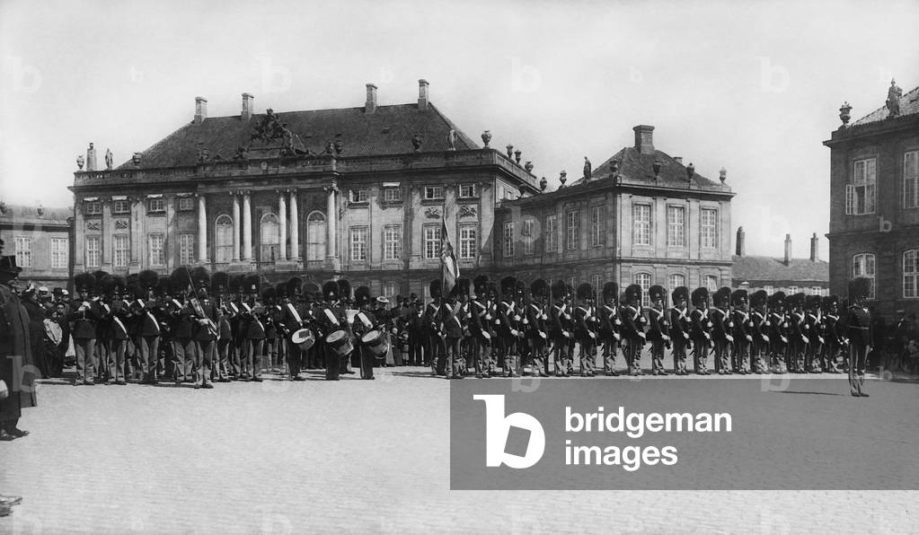 Parade in front of the Amalienborg Palace in Copenhagen, 1915 (b/w photo)