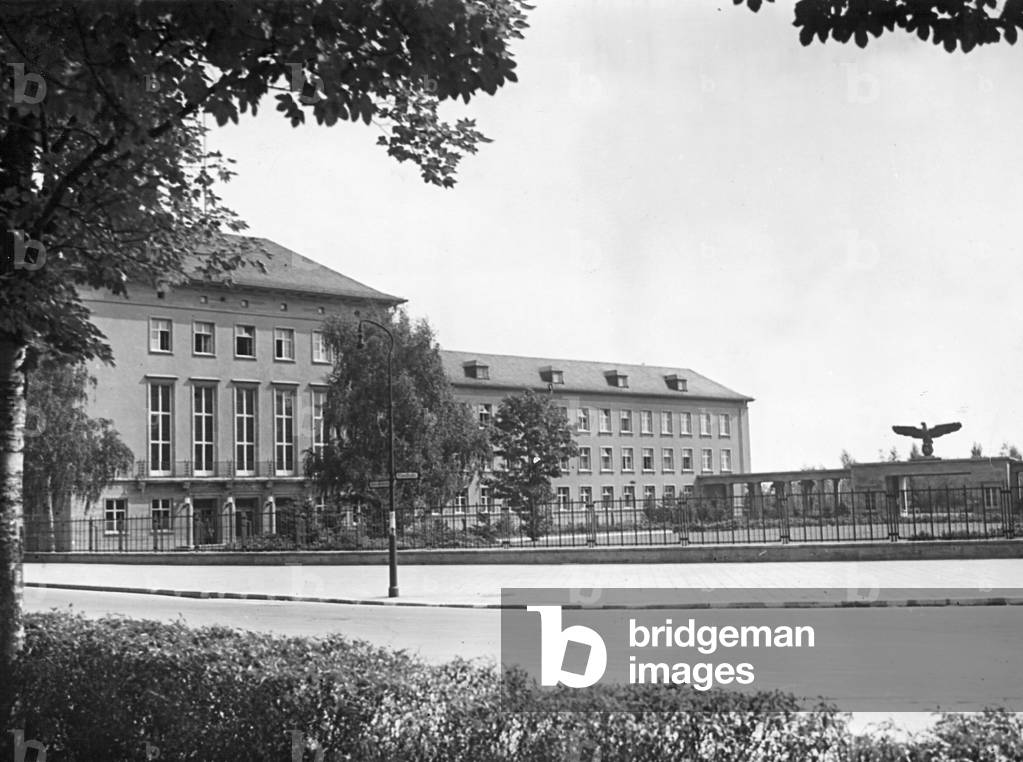 General Command of the Hohenzollerndamm in Berlin, 1942 (b/w photo)