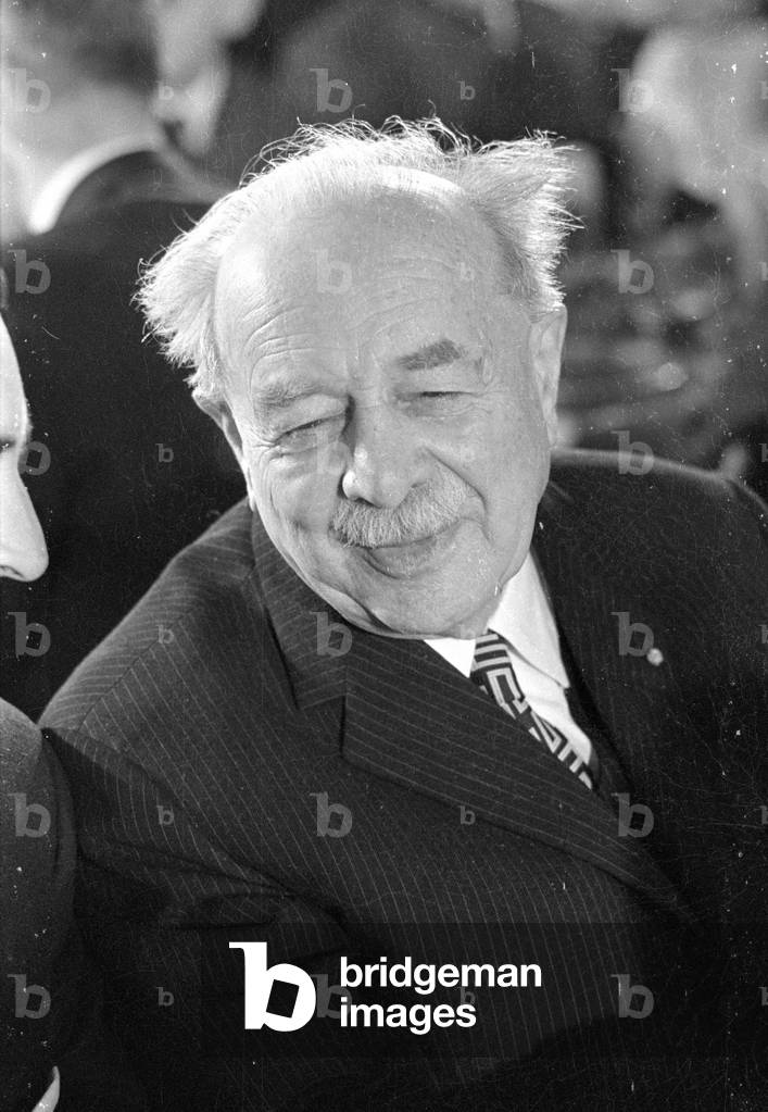Wilhelm Hoegner at the Starkbierfest (Strong Beer Festival) in Munich, 1971 (b/w photo)