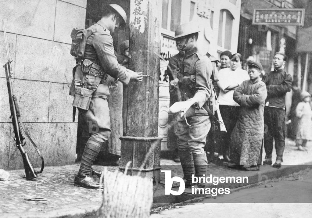 American and British troops in Shanghai, 1932 (b/w photo)