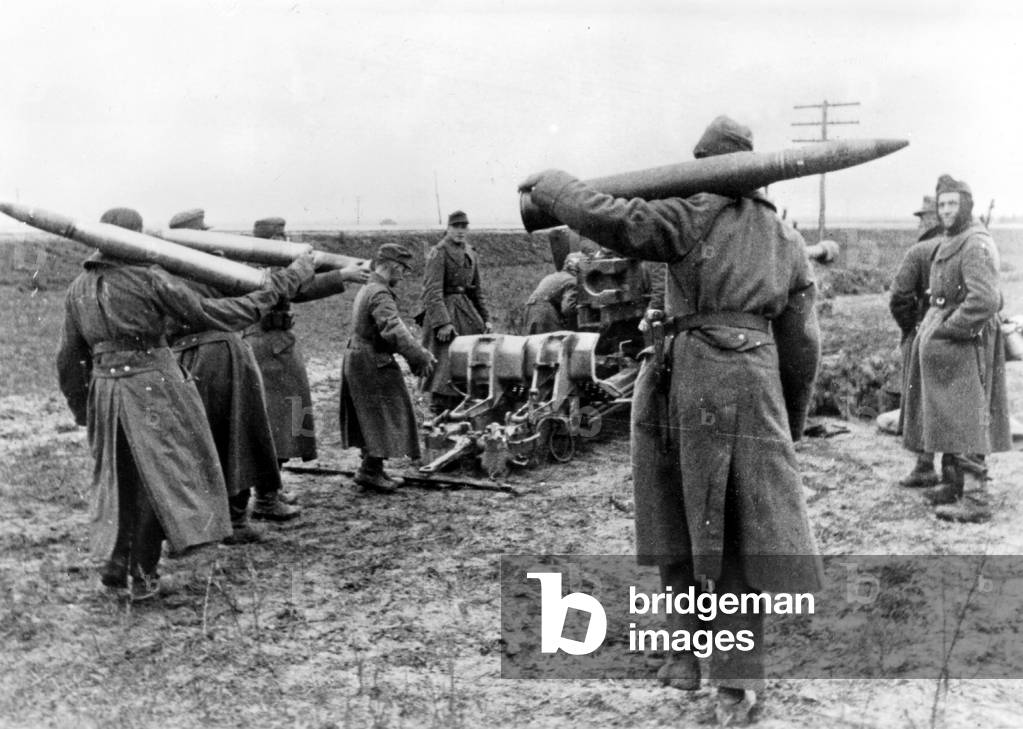 German 8,8cm antitank gun PAK 43 at Shitomir (Zhytomyr), December 1943 (b/w photo)