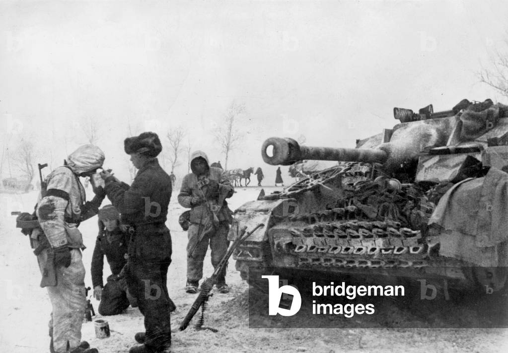 German Soldiers in Combat at the Eastern Front, 1945 (b/w photo)