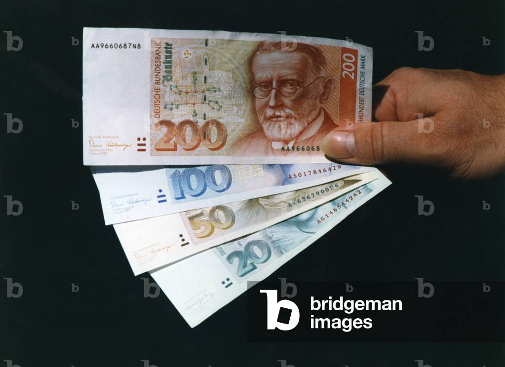German banknotes, c.1990 (photo)