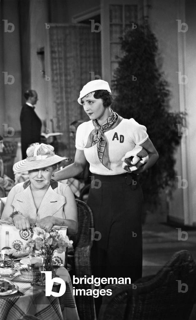 Ida Wuest and Elga Brink in 'Der kuehne Schwimmer', 1934 (b/w photo)