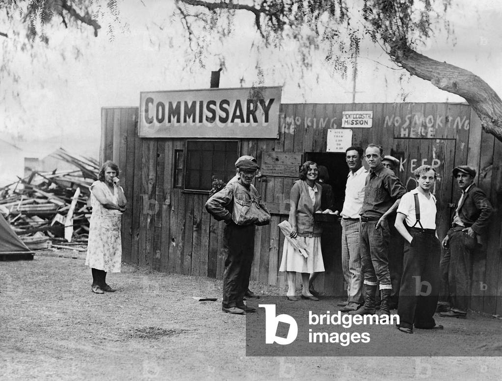 Aid station in 'Hoover Town' during the Great Depression, 1932 (b/w photo)