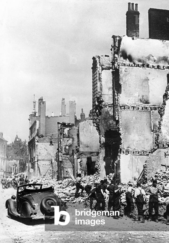 Arras, 1940 (b/w photo)