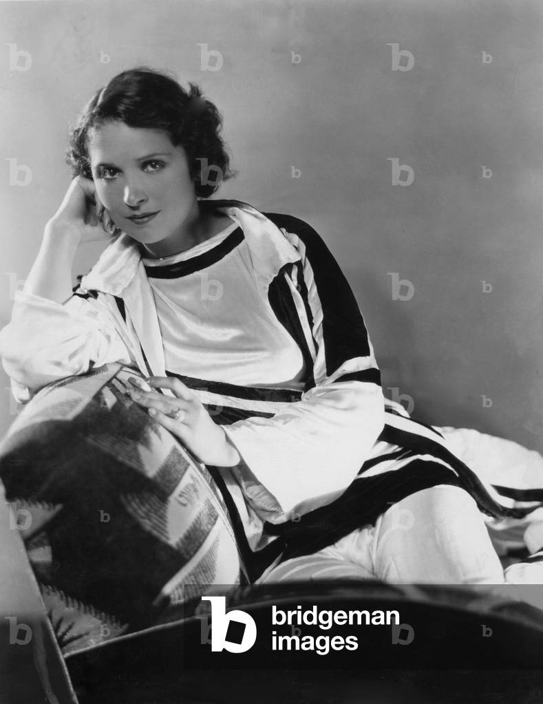 Nora Gregor, 1933 (b/w photo)