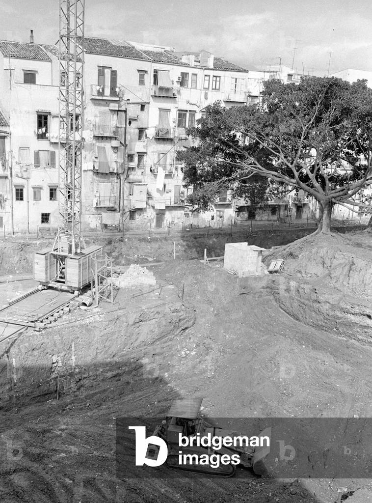Construction site in Palermo, 1963 (b/w photo)