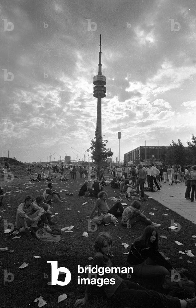 Festival visitors in the Olympic Park in Munich, 1970 (b/w photo)