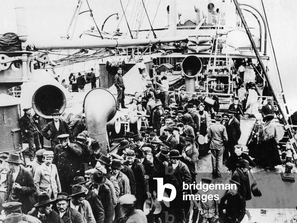 Emigrants on the Imperator, 1913 (b/w photo)