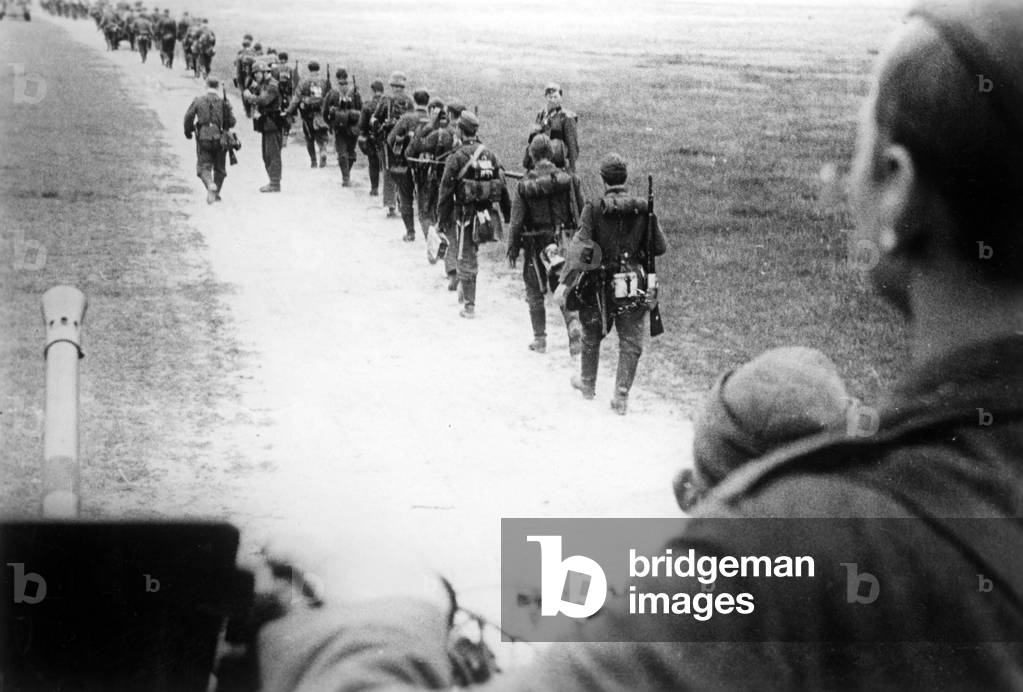 Offensive towards Stalingrad in the Donetsk region in June 1942 (b/w photo)
