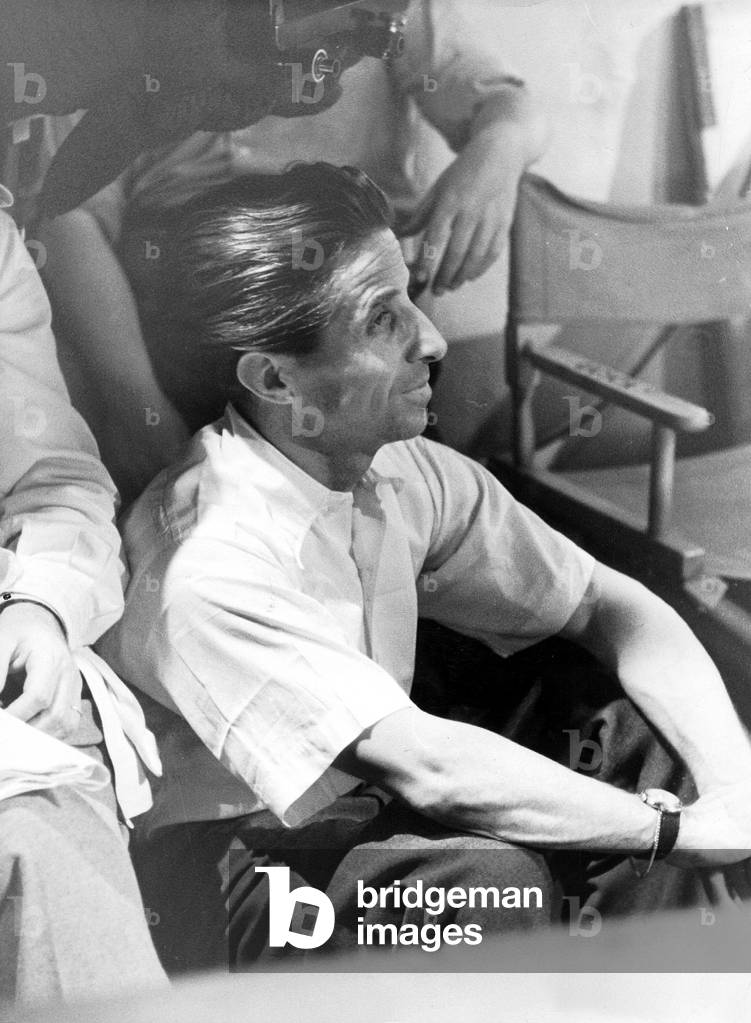 Hans Schneeberger during the filming of 'Mother love', 1939 (b/w photo)