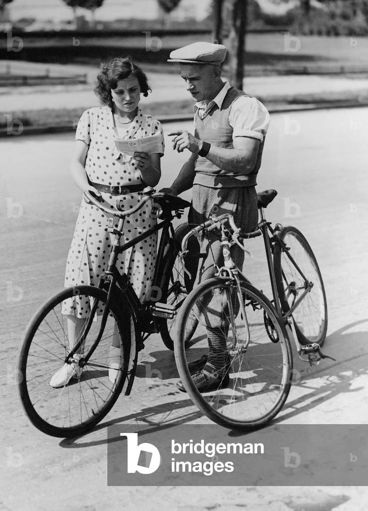 Cycling lesson (b/w photo)