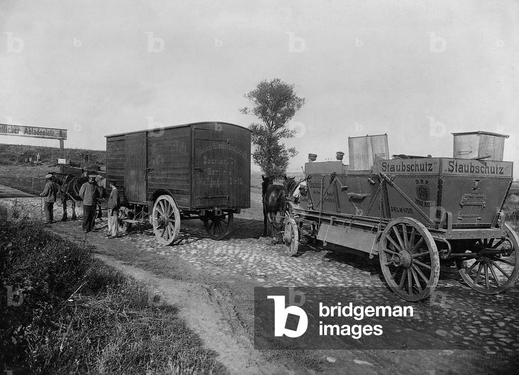 Municipal garbage disposal at a garbage dump in Berlin, 1907 (b/w photo)