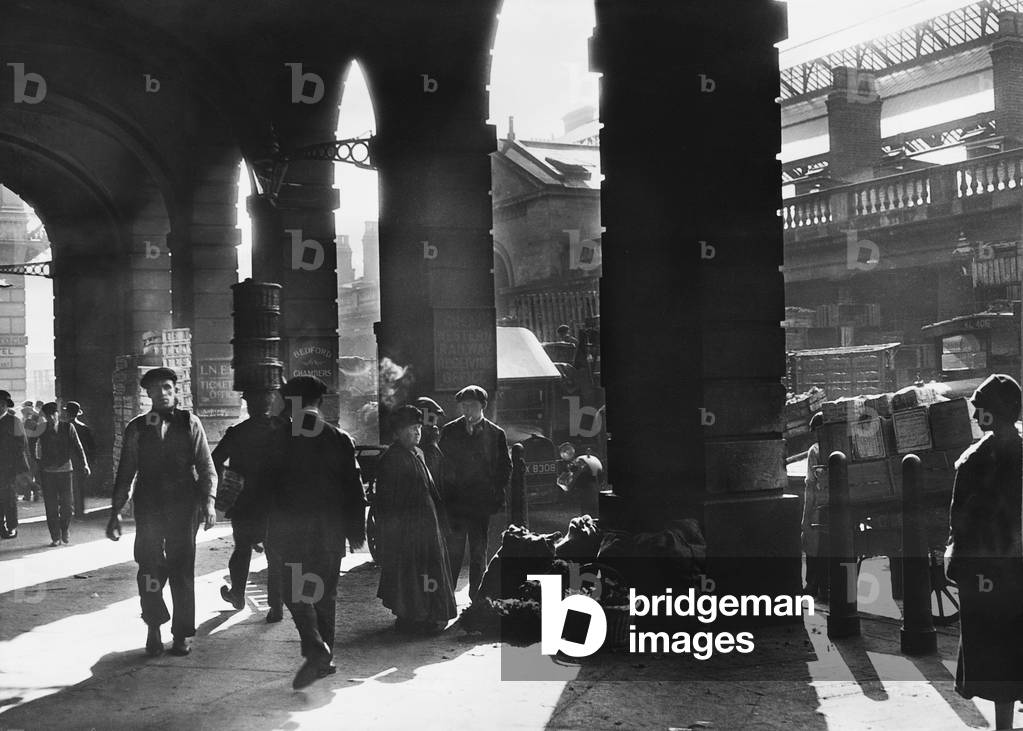 Covent Garden, 1930 (b/w photo)