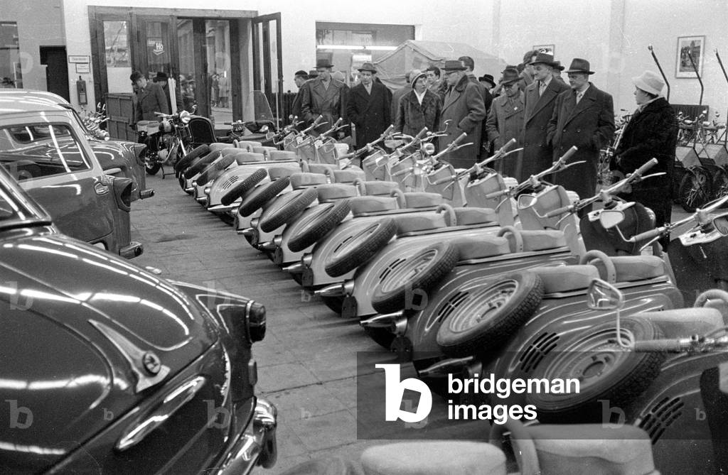 Leipzig at the time of the fair, 1960 (b/w photo)