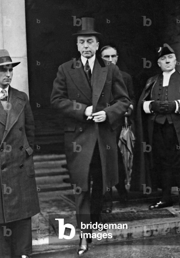 Leopold von Hoesch in Paris, 1932 (b/w photo)