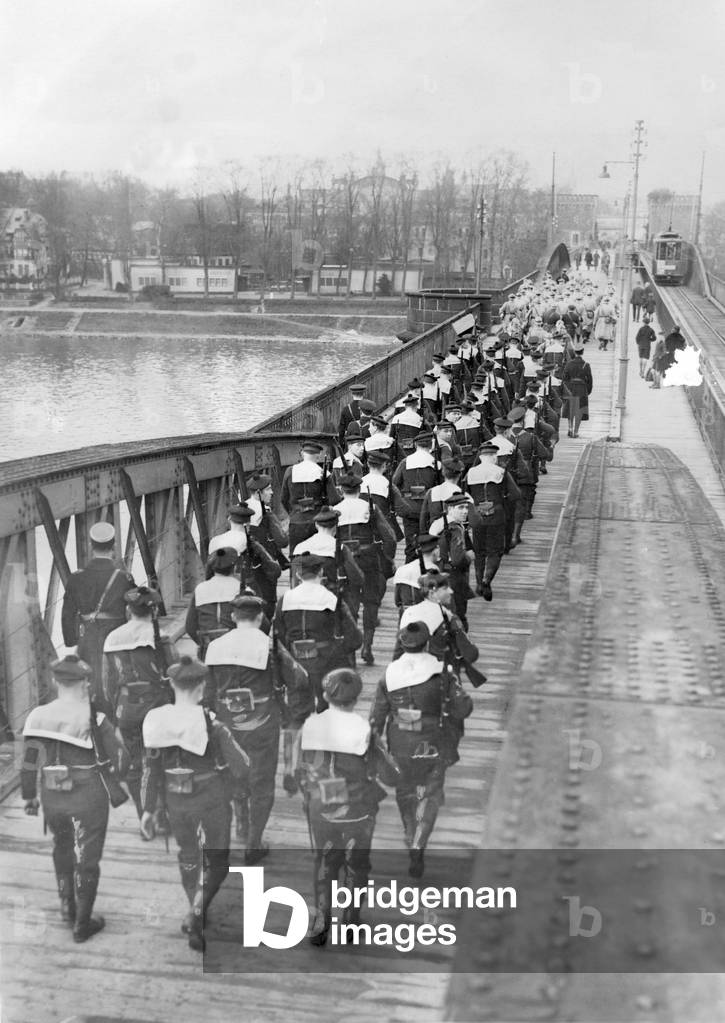 French marines evacuate Koblenz, 1929