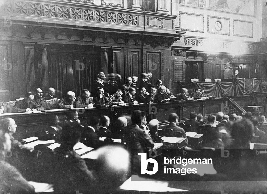 Imperial Assembly of the Workers' and Soldiers' Council, 1918 (b/w photo)