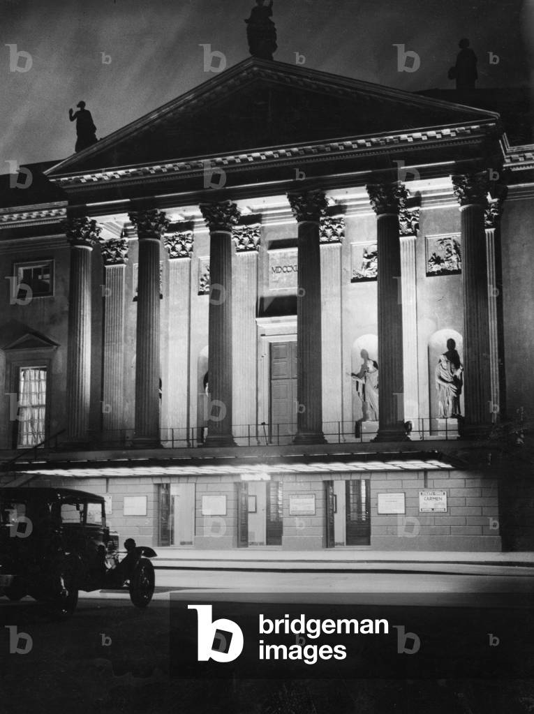 The Staatsoper Unter den Linden in Berlin at night, 1933 (b/w photo)