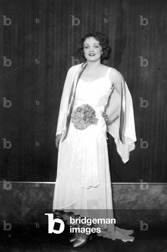 Marlene Dietrich in the 1930s (b/w photo)