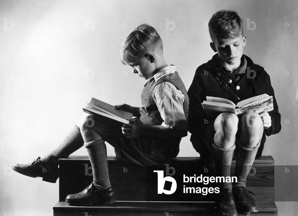 Readers, 1935 (b/w photo)