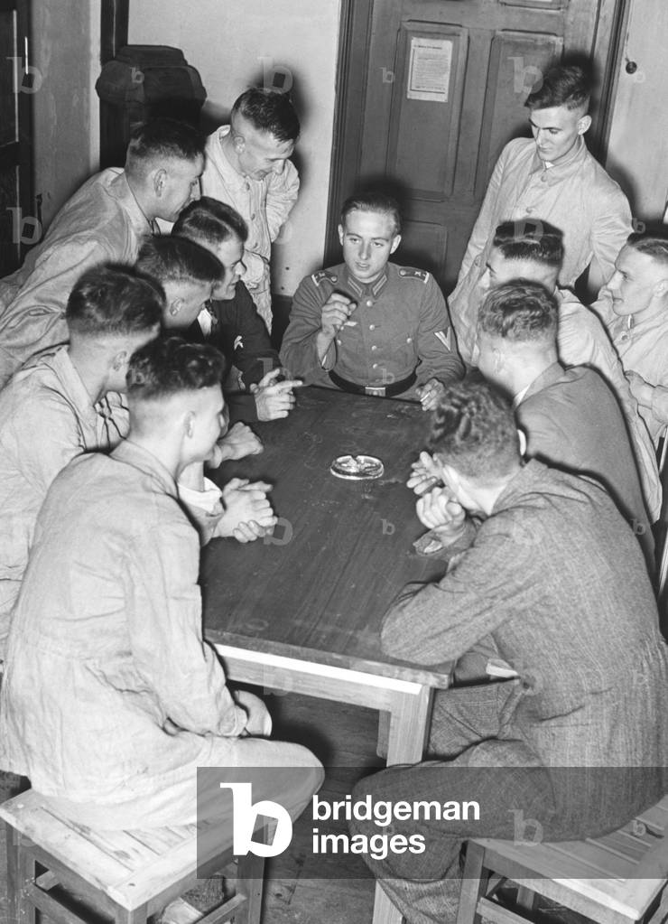 Recruits of the Wehrmacht in their room, 1936 (b/w photo)