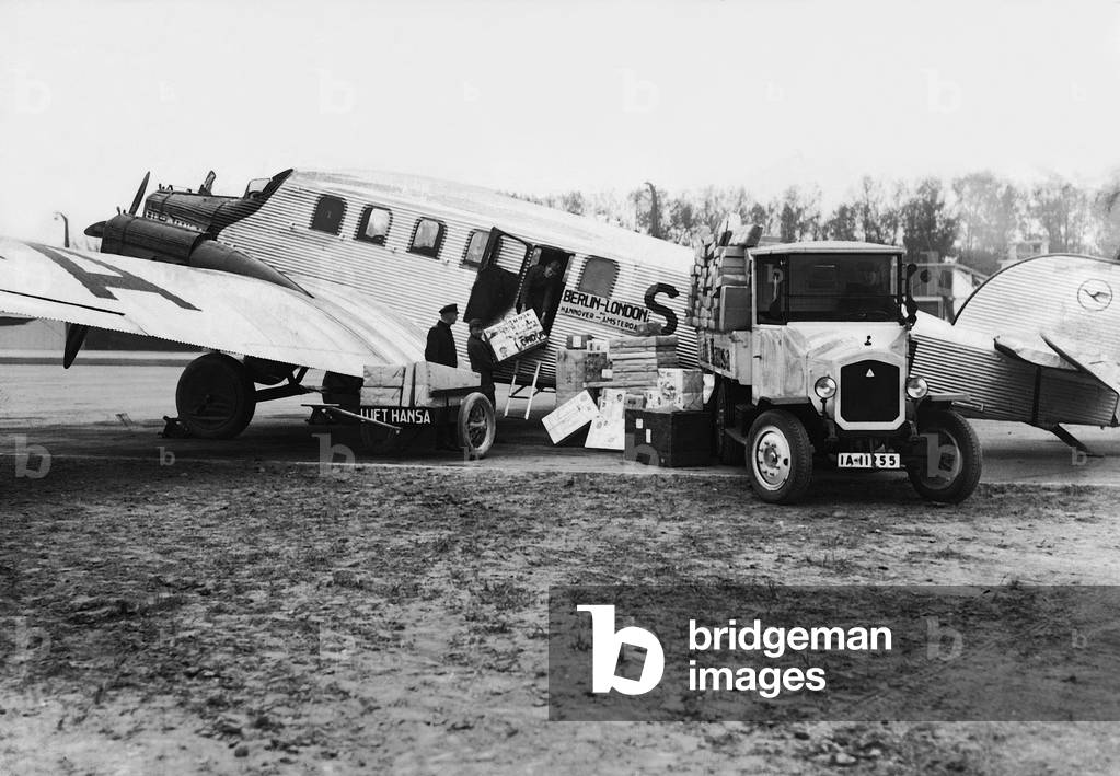 Airmail pilot before take-off, 1930 (b/w photo)