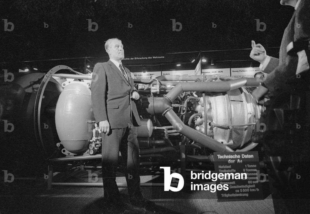 Wernher von Braun at the IVA, 1965 (b/w photo)