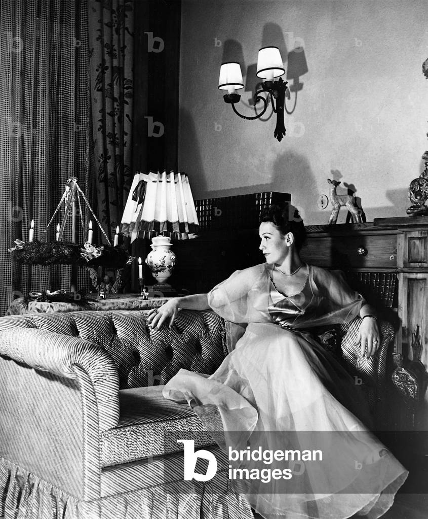 Heli Finkenzeller, 1938 (b/w photo)