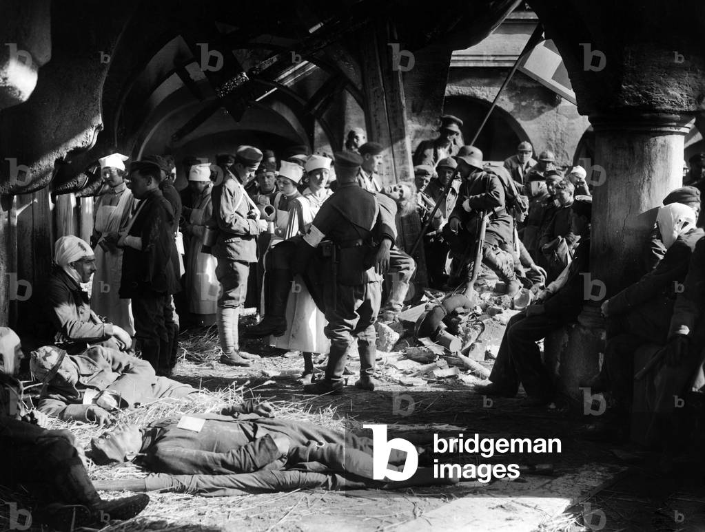 Wounded German soldiers at the western front, 1918 (b/w photo)