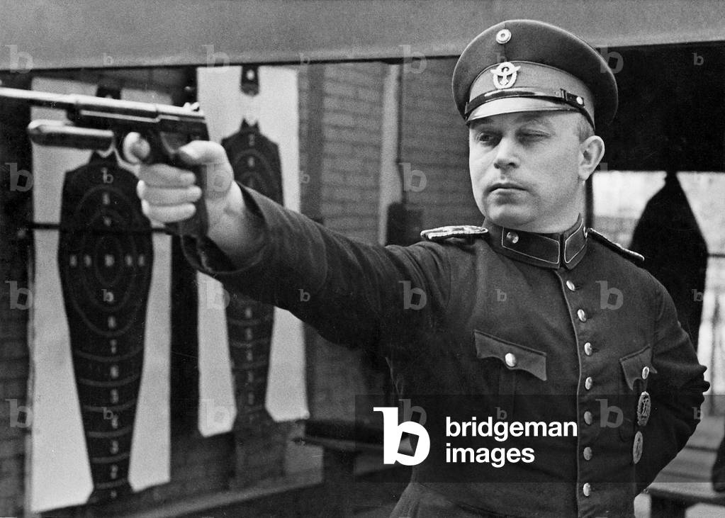 Police on the shooting range, 1936 (b/w photo)