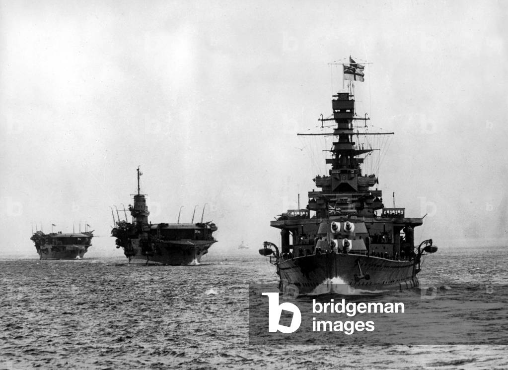 The British naval units 'Renown', 'Courageous' and 'Furious' (b/w photo)