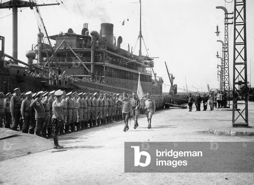 Russian soldiers after their arrival in France, 1916 (b/w photo)
