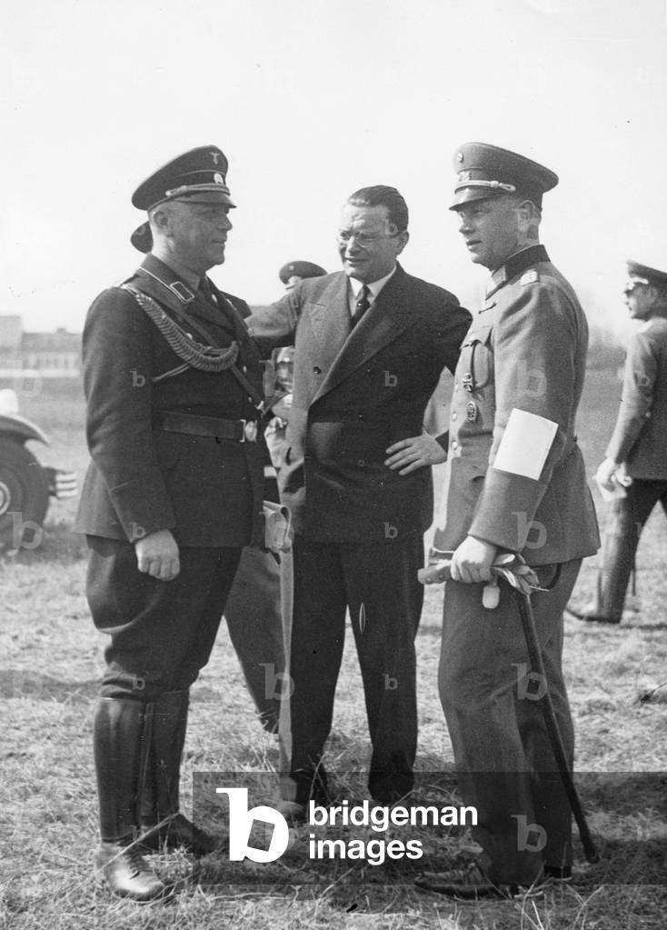 Walter von Reichenau, Franz Breithaupt, Kuemmel, 1933 (b/w photo)
