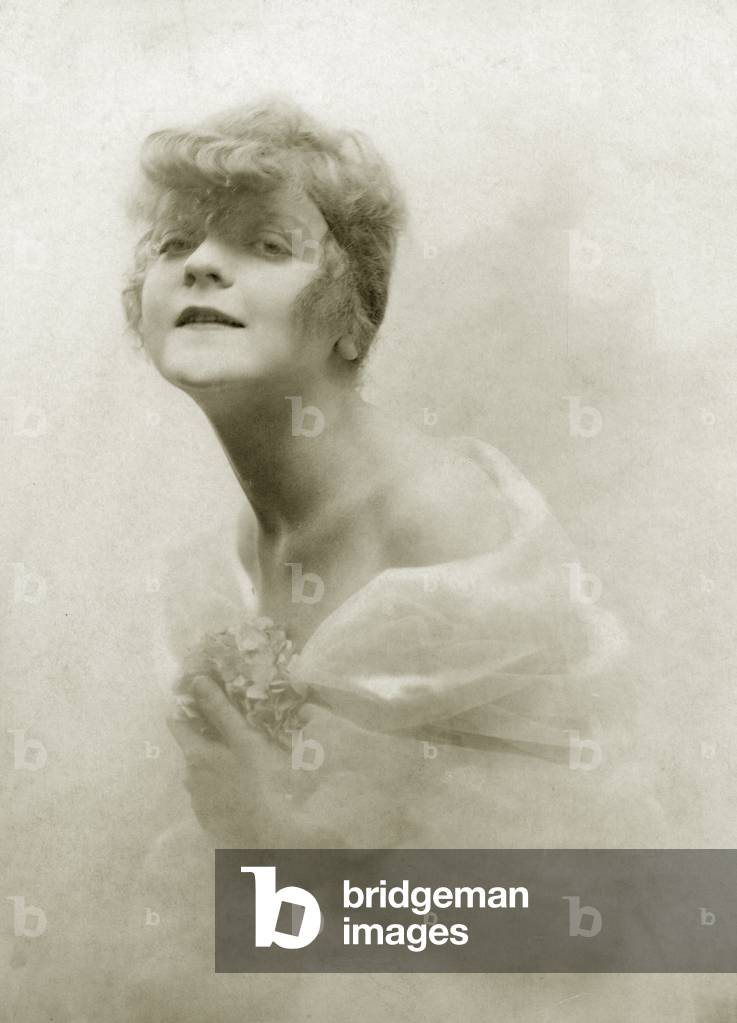 Portrait of a woman, 1920 (b/w photo)