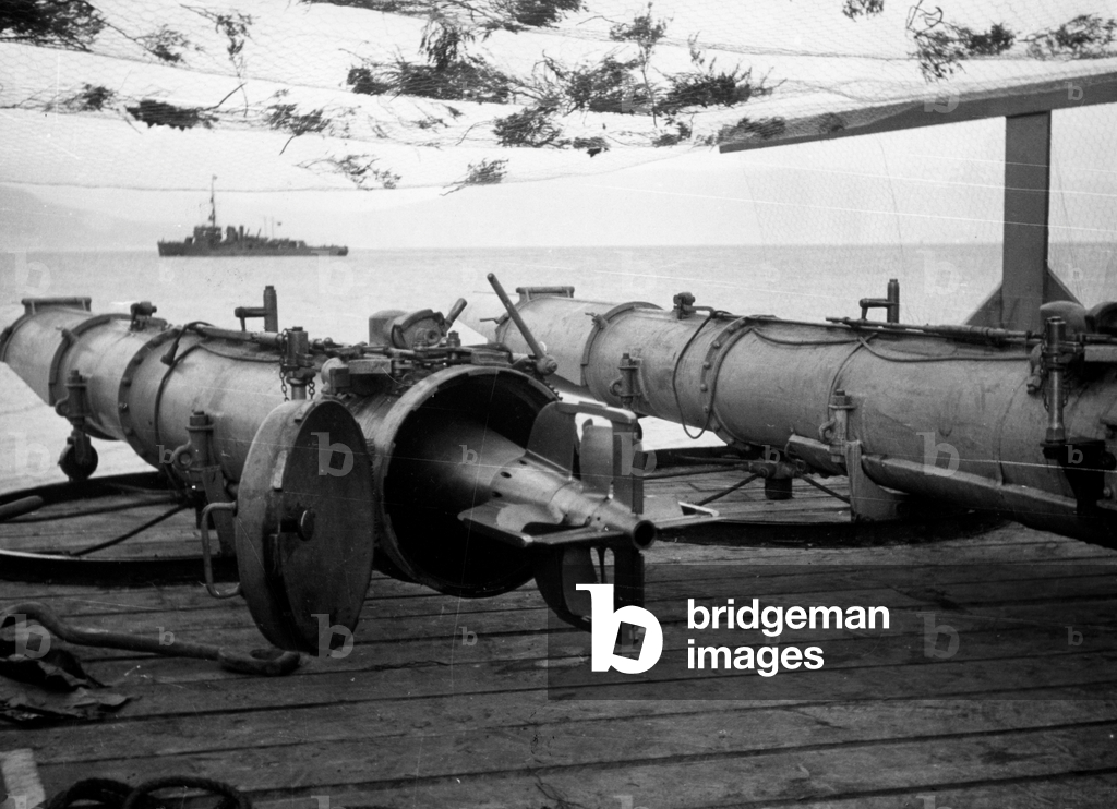 Torpedo weapons, 1933-1939 (photo)