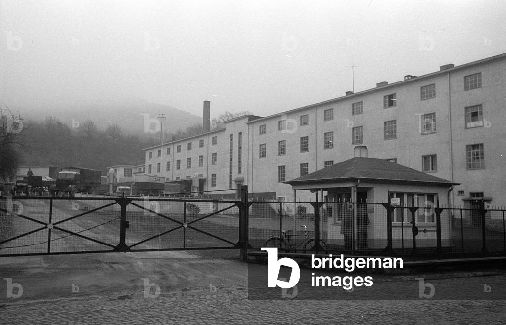 The chocolate factory Imhoff in Bullay near Zell, 1954 (b/w photo)