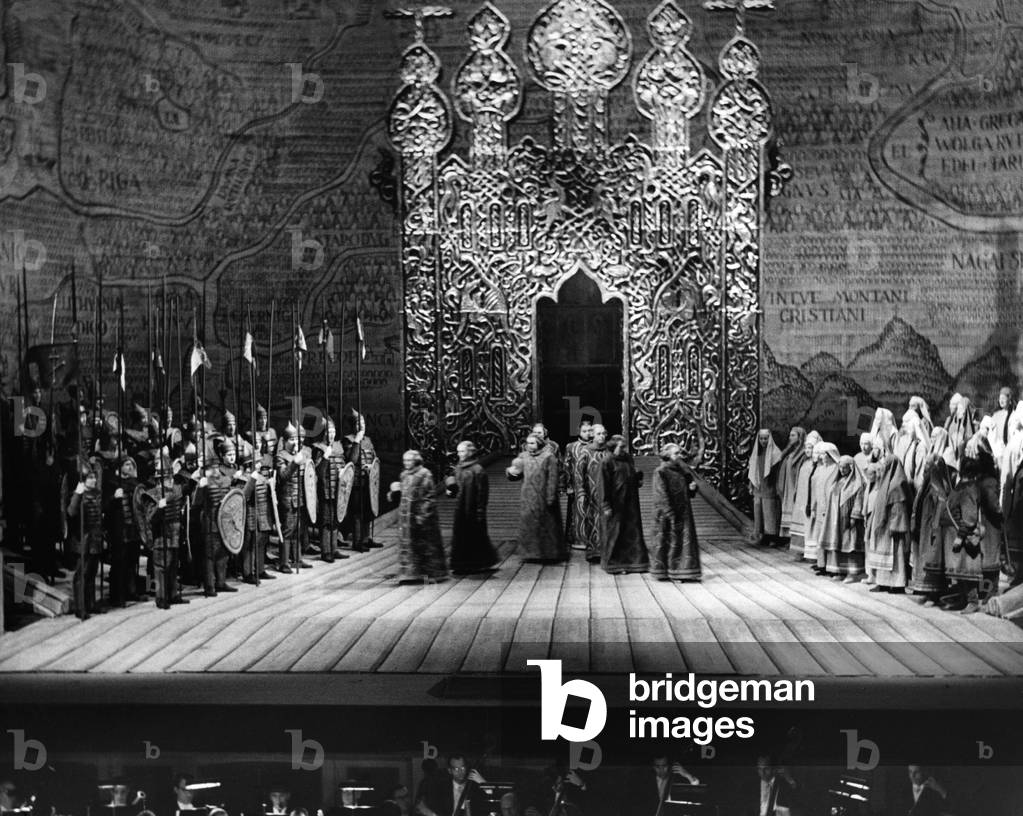 Boris Godunov at the Berlin State Opera in Berlin, 1957  (b/w photo)
