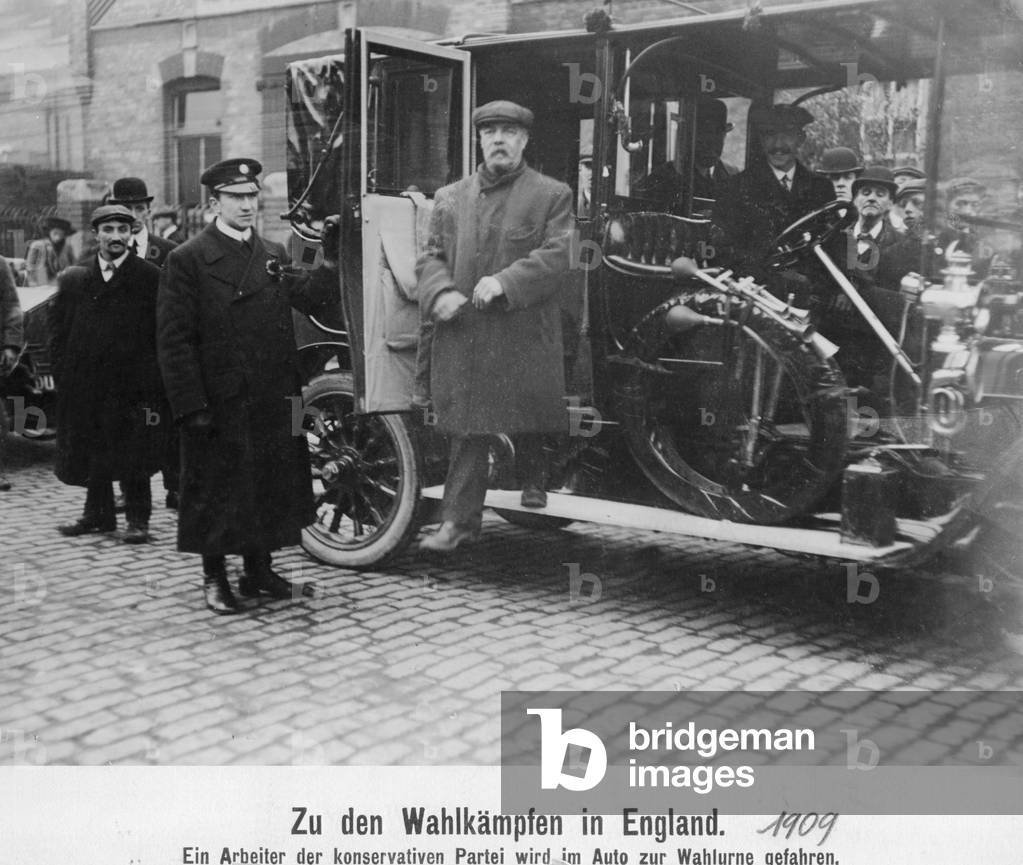 Elections in Great Britain, 1909 (b/w photo)